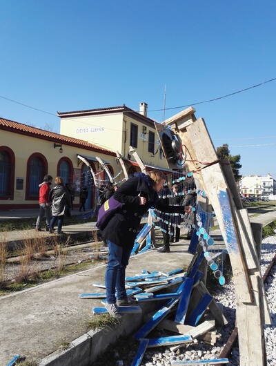 Acústicas Urbanas para 6 colunas sobre madeira e 702 relicários
Acústicas Urbanas para 6 colunas sobre madeira e 702 relicários