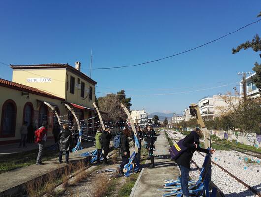 Acústicas Urbanas para 6 colunas sobre madeira e 702 relicários
Acústicas Urbanas para 6 colunas sobre madeira e 702 relicários