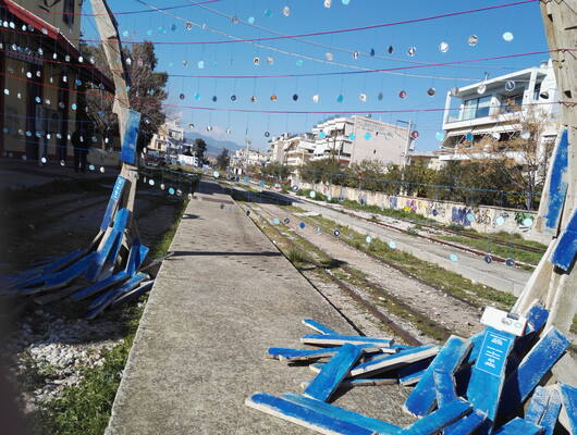 Acústicas Urbanas para 6 colunas sobre madeira e 702 relicários
Acústicas Urbanas para 6 colunas sobre madeira e 702 relicários